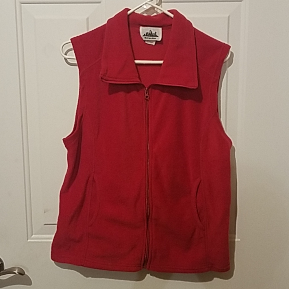 Metropolitan small / medium red vest